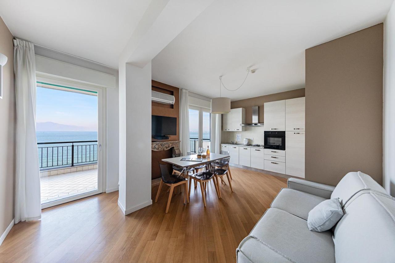 Residenza Miralago By Wonderful Italy Desenzano del Garda Exteriör bild