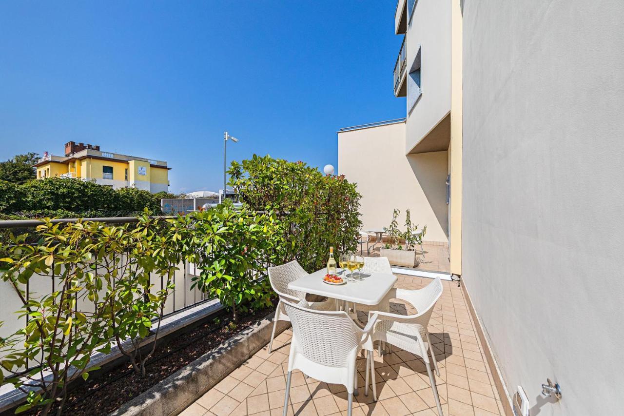 Residenza Miralago By Wonderful Italy Desenzano del Garda Exteriör bild