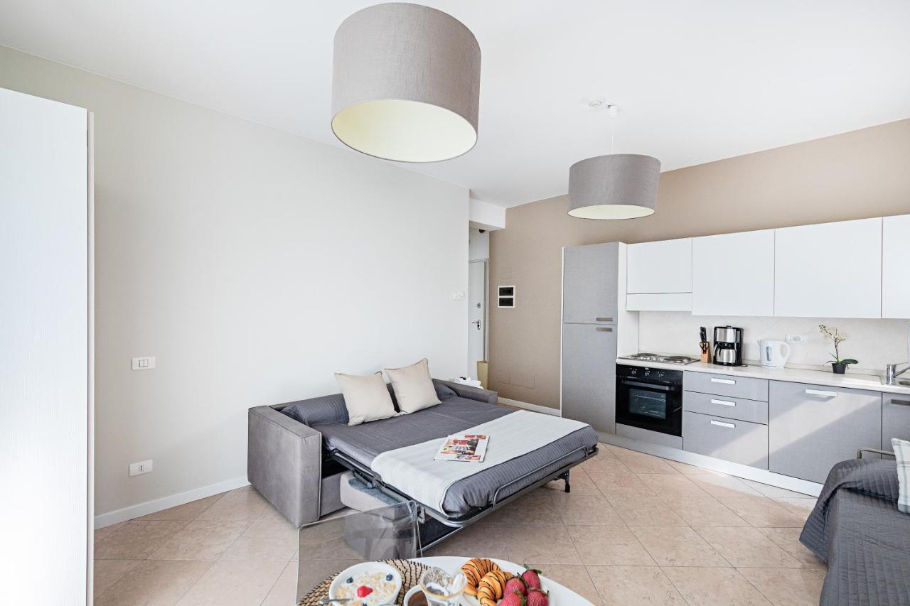 Residenza Miralago By Wonderful Italy Desenzano del Garda Exteriör bild