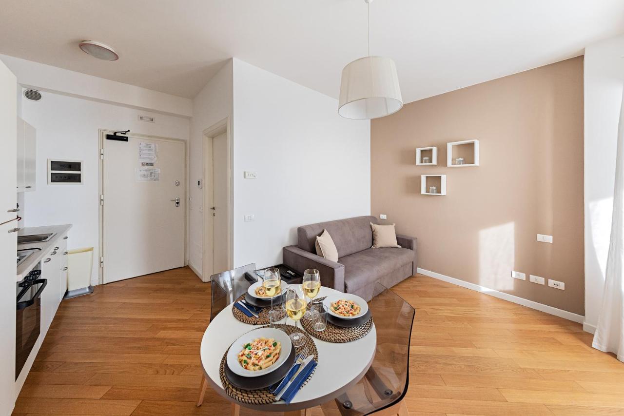 Residenza Miralago By Wonderful Italy Desenzano del Garda Exteriör bild