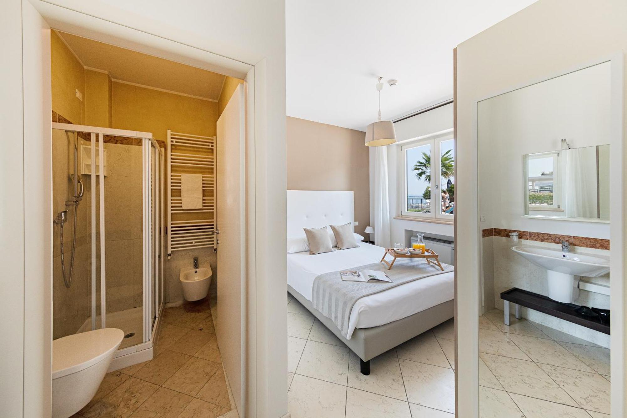 Residenza Miralago By Wonderful Italy Desenzano del Garda Exteriör bild